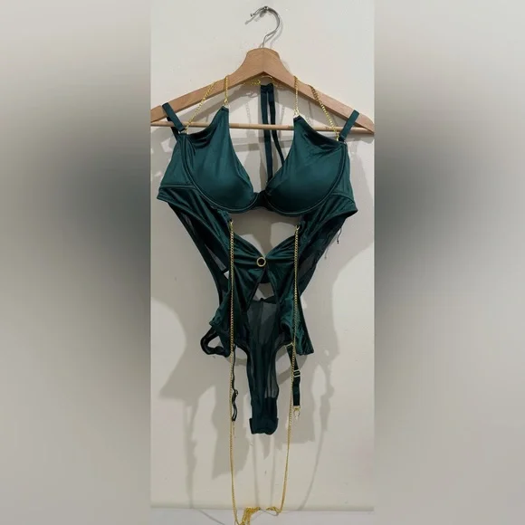 Frederick's of Hollywood Emerald Green Chain-Accent Teddy - Picture 4 of 7